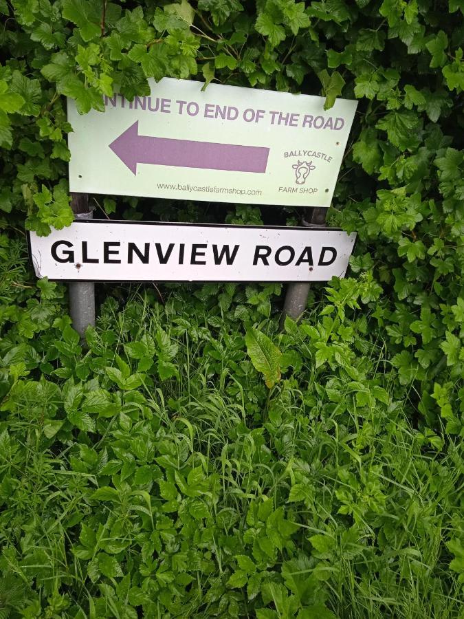 Летний дом Glenview House 4 Bedrooms In The Glens Of Antrim Балликасл